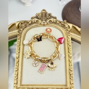 Anthro Gold Chunky Charm Bracelet – Adjustable Size